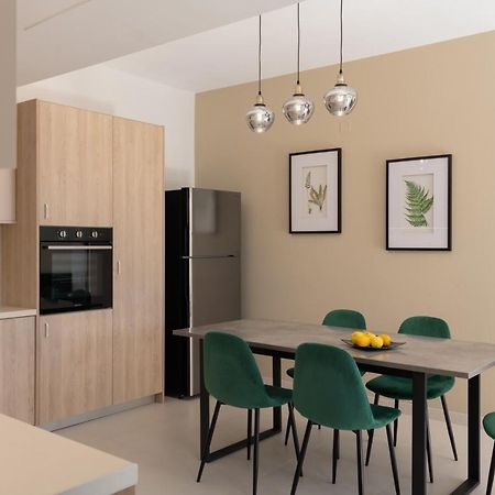 Mela Luxury Apartments Maroulas Exterior photo