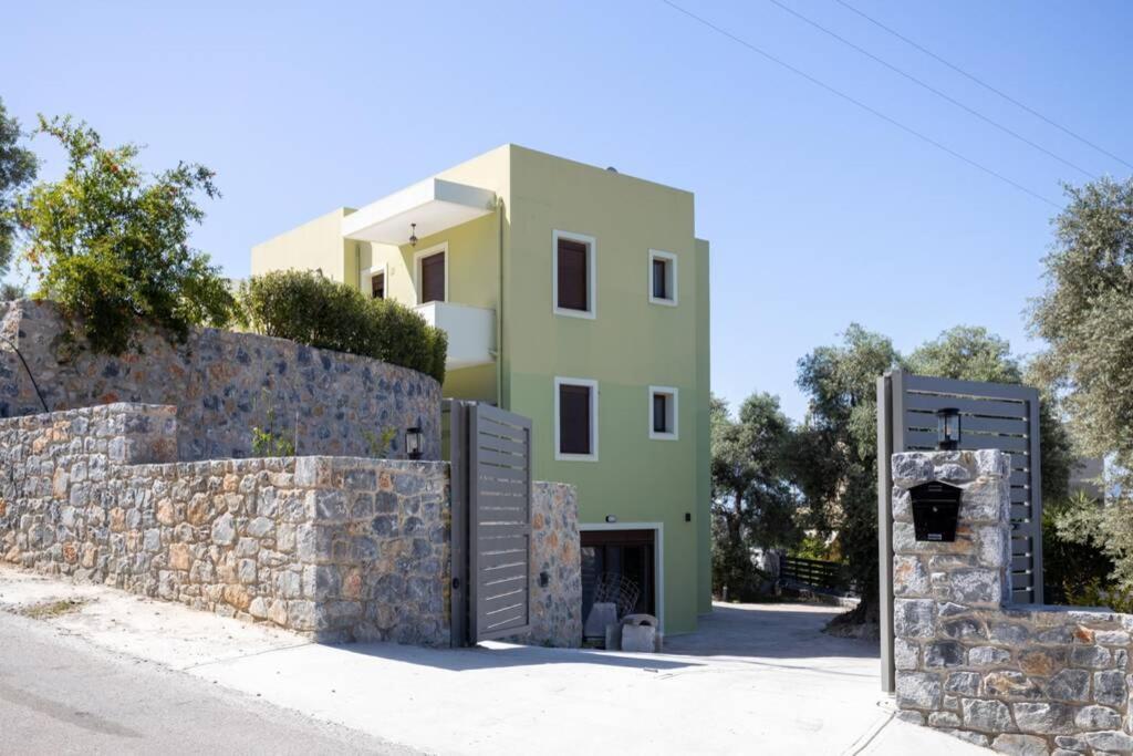 Mela Luxury Apartments Maroulas Exterior photo